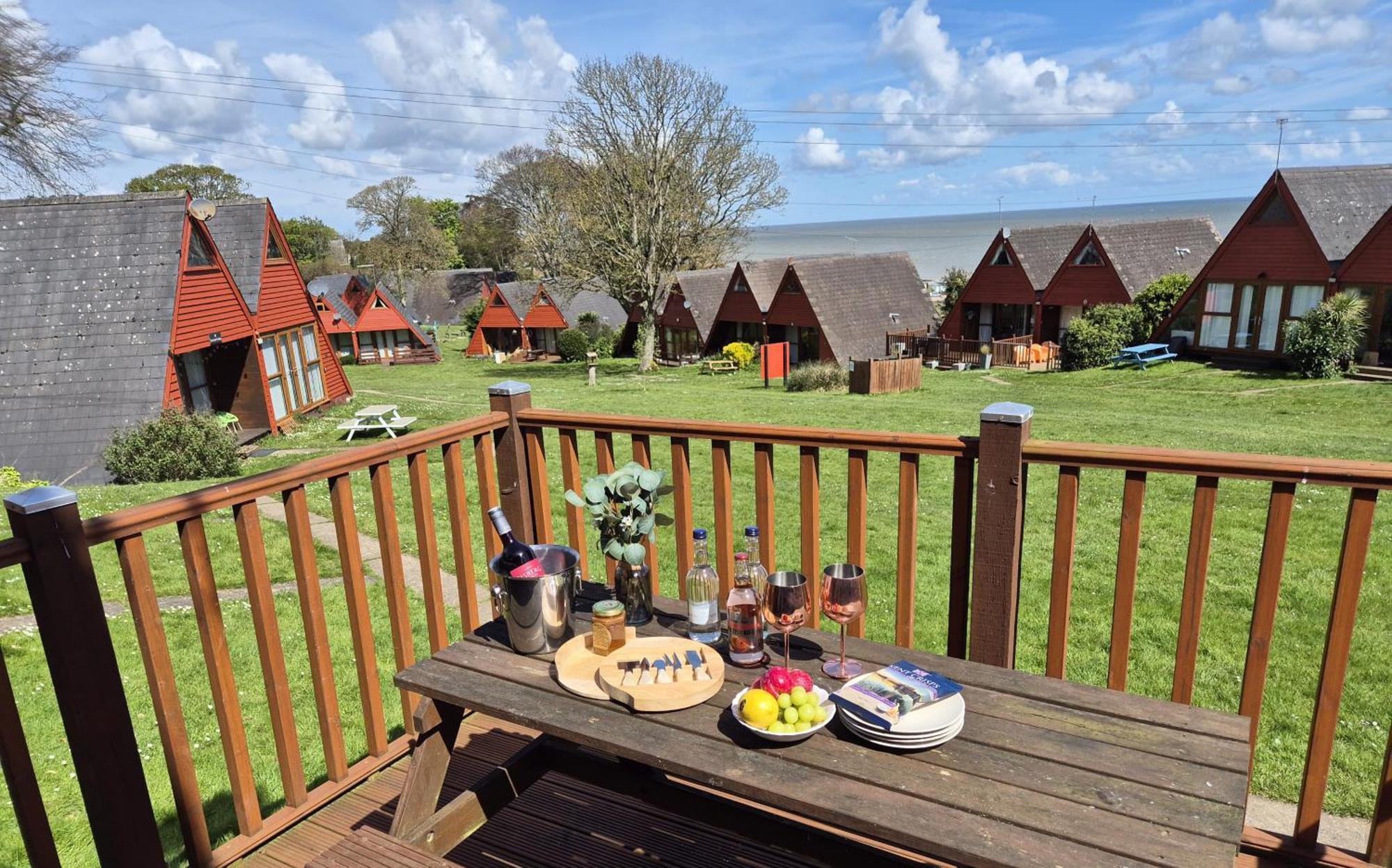 Wow! Amazing Sea Views At Coastal Chalet In Kingsdown Park With Pool No 40 Villa Екстериор снимка